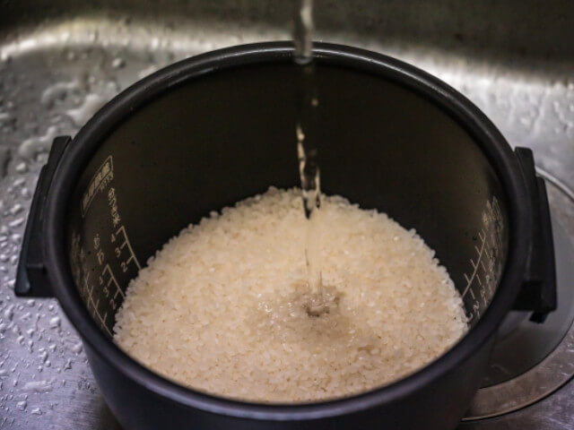 お米一合の水加減の画像です