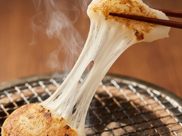 伸びのある焼き餅の画像です。